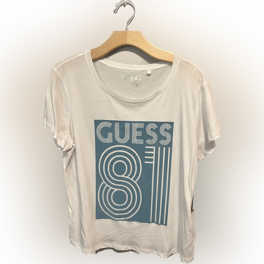 🌟Guess | Velvet Graphic Tee